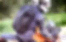 Naik Motor Pakai Tas Ransel Besar Bisa Bahaya, Ini Kata Pakar Safety Riding