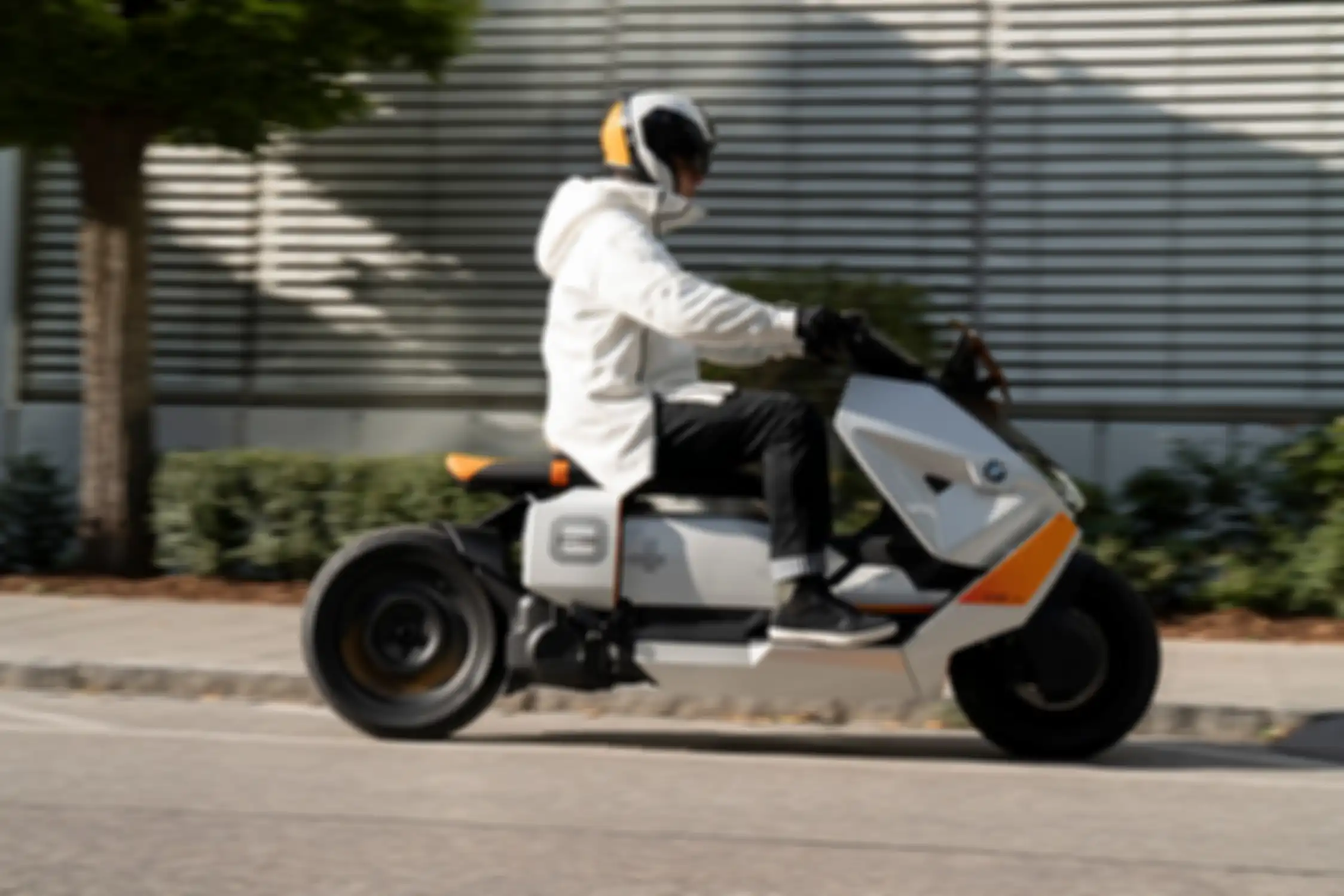 BMW Motorrad Definition CE 04.
