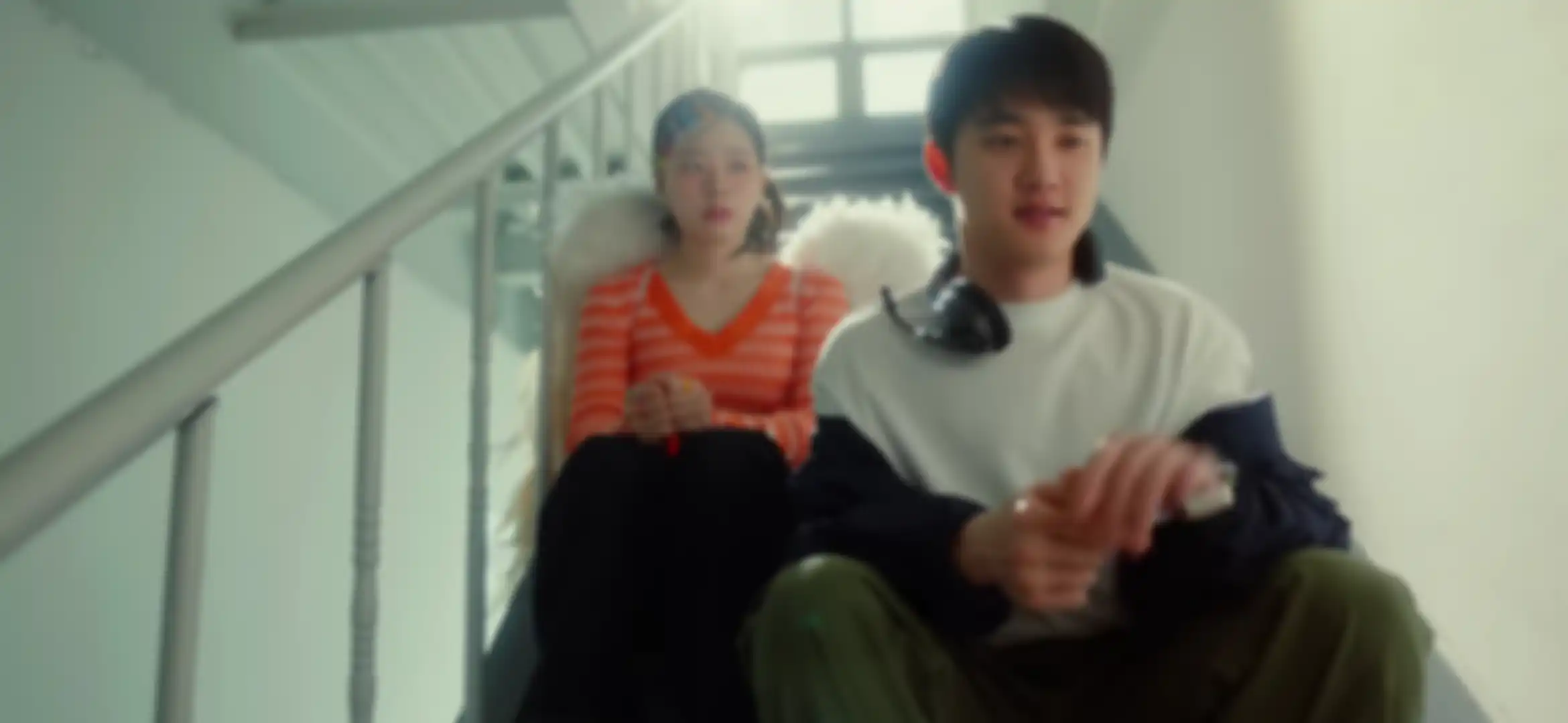 Adegan di MV Somebody