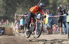 Juara Bertahan Siap Lawan Rekan Setim di Indonesian Downhill 2019