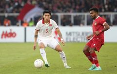 Cedera Tak Kunjung Sembuh, Bagaimana Kondisi Terbaru Bek Vietnam Doan Van Hau?