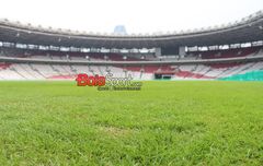 Rumput SUGBK Kembali Dikritik, Ketum PSSI Senggol Pengelola dan Bandingkan Saat Lawan Argentina