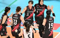 Klasemen Liga Voli Korea - Peringkat 2 Red Sparks Dibayar Mahal, Megawati Kirim Doa untuk Bukilic