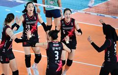 Liga Voli Korea - Wajah Muram Ko Hee-jin Saat Komentari Cedera Vanja Bukilic