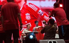 Asyiknya The Reds Homecoming Festival, Belanja sampai Nonton Ditemani Legenda Liverpool
