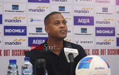 Clash of Legends 2026, Momen Patrick Kluivert Kembali ke Indonesia