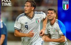Diwarnai Asis Debutan dan Kartu Merah Bek Dortmund, 10 Pemain Italia Tekuk Yunani