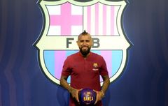 Arturo Vidal Marah, Pemain Barcelona Malah Senang