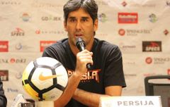 Persija Vs Persela -  Stefano Cugurra Senang, Penyebabnya The Jak Mania dan Arena Laga