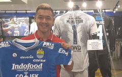 Gerai Persib Merchandise Store Pukau Pesilat Fenomenal Asian Games 2018