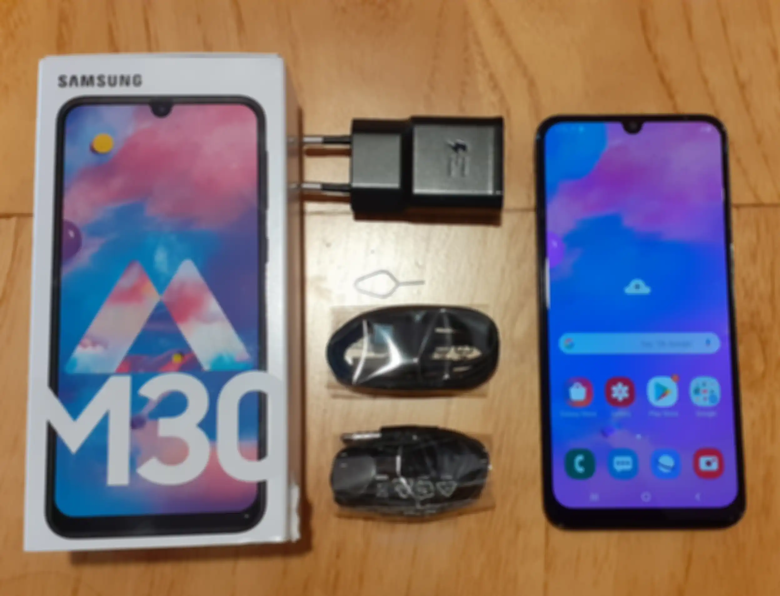 Samsung Galaxy M30 dengan desain yang elegan