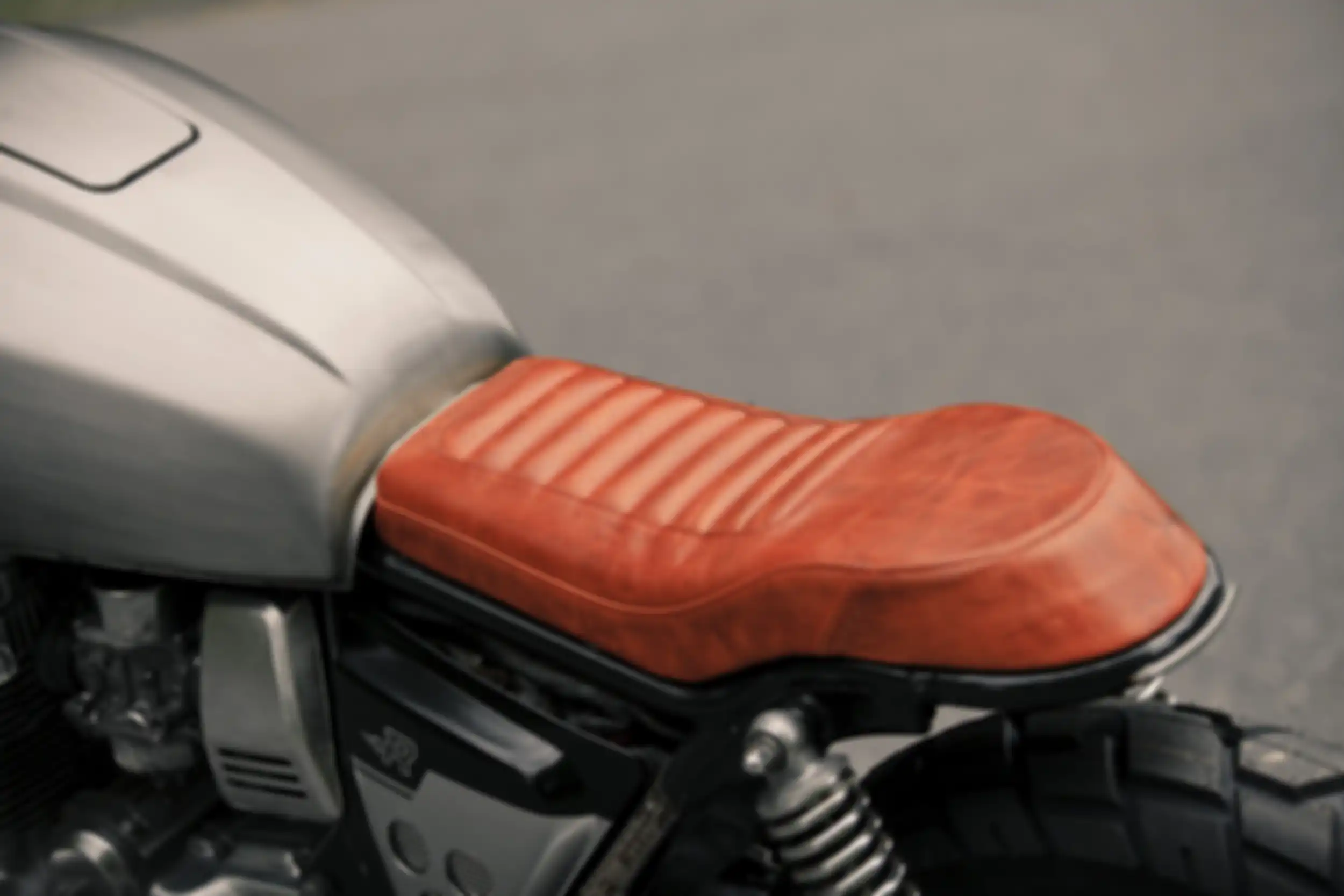 Bodi belakang Honda CB650 scrambler jadi lebih pendek.