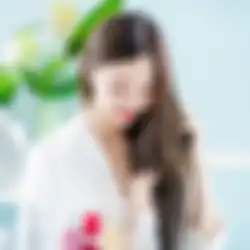 Bikin Rambut Rusak, Ini 7 Kesalahan Saat Memakai Serum Rambut