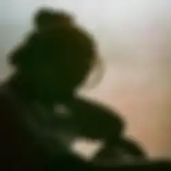Rekomendasi Lagu Barat Tentang Cinta Bertepuk Sebelah Tangan, Dengerin
