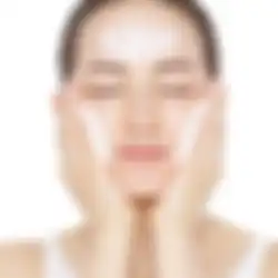 5 Tips Jitu Memilih Sabun Cuci Muka yang Pas Untuk Kulit Remaja, Simak