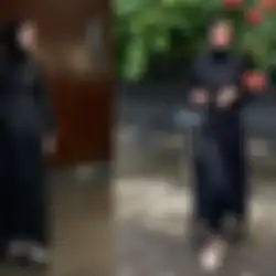 Inspirasi 4 Outfit Hitam ala Cewek Mamba Untuk Berhijab, Yuk Cobain