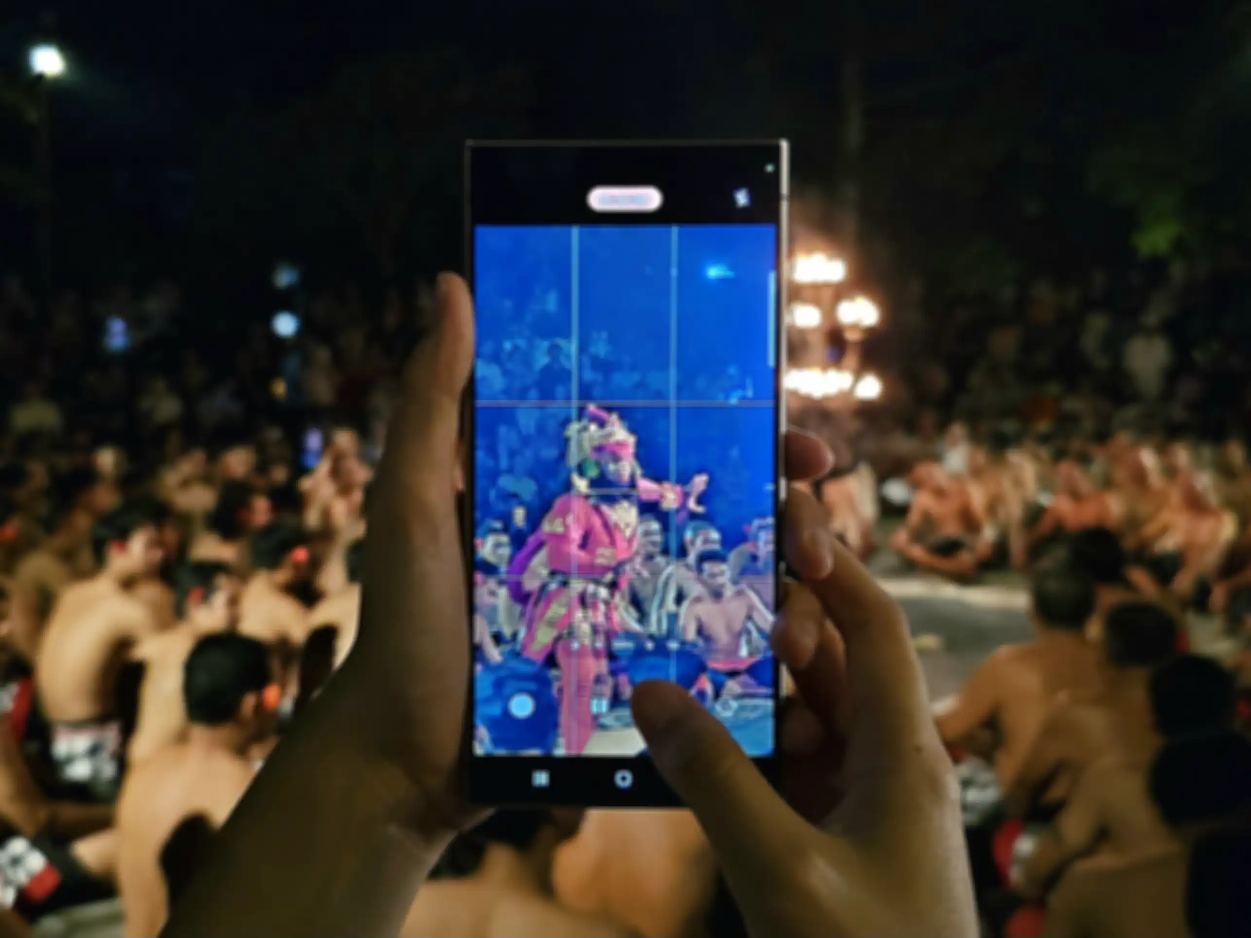 Menciptakan efek sinematik pada kondisi low light di Galaxy S24