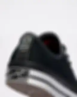 Converse, 7 Moncler, dan Fragment akhirnya dirilis resmi.
