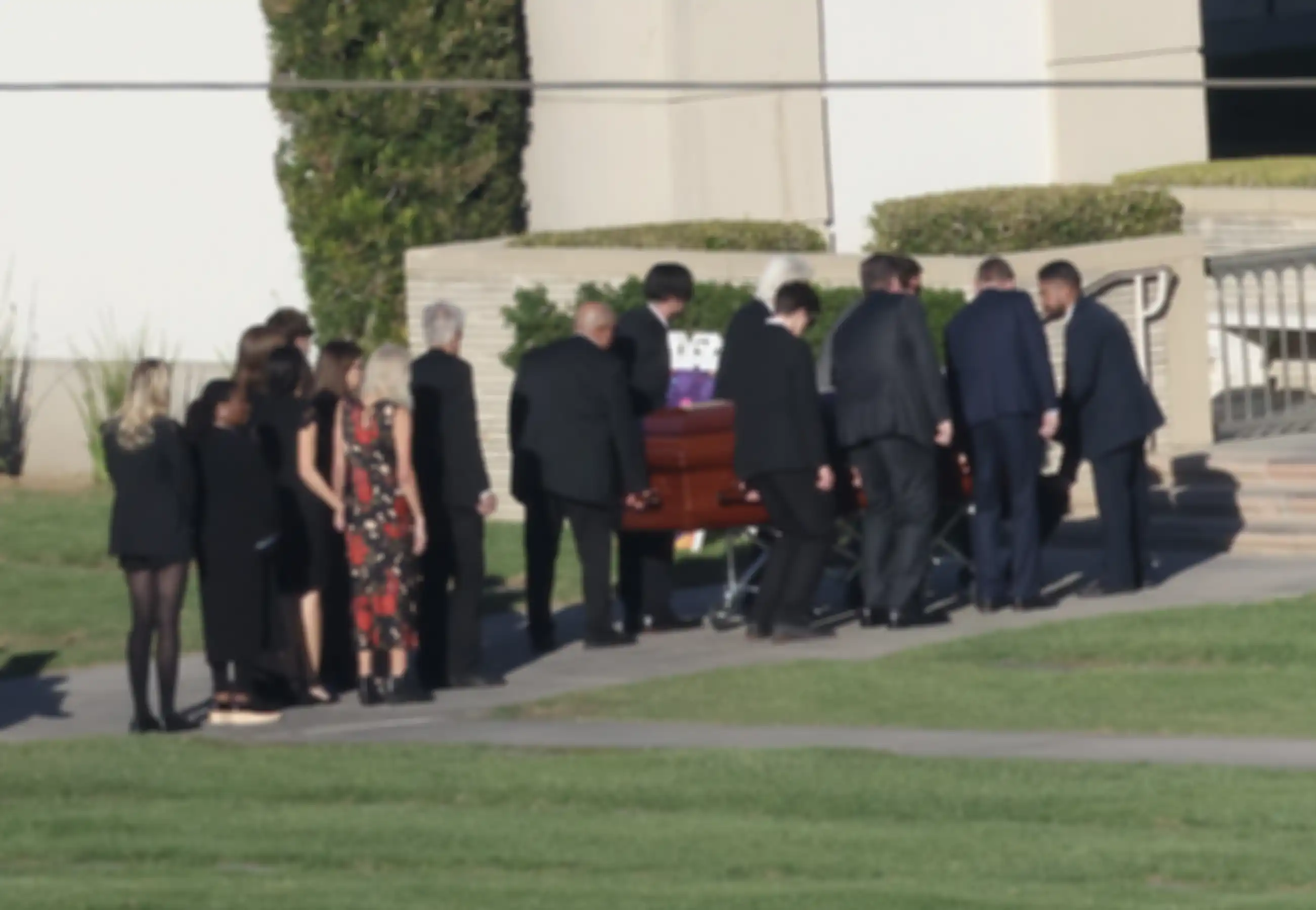 Prosesi pemakaman Matthew Perry dihadiri pemeran FRIENDS