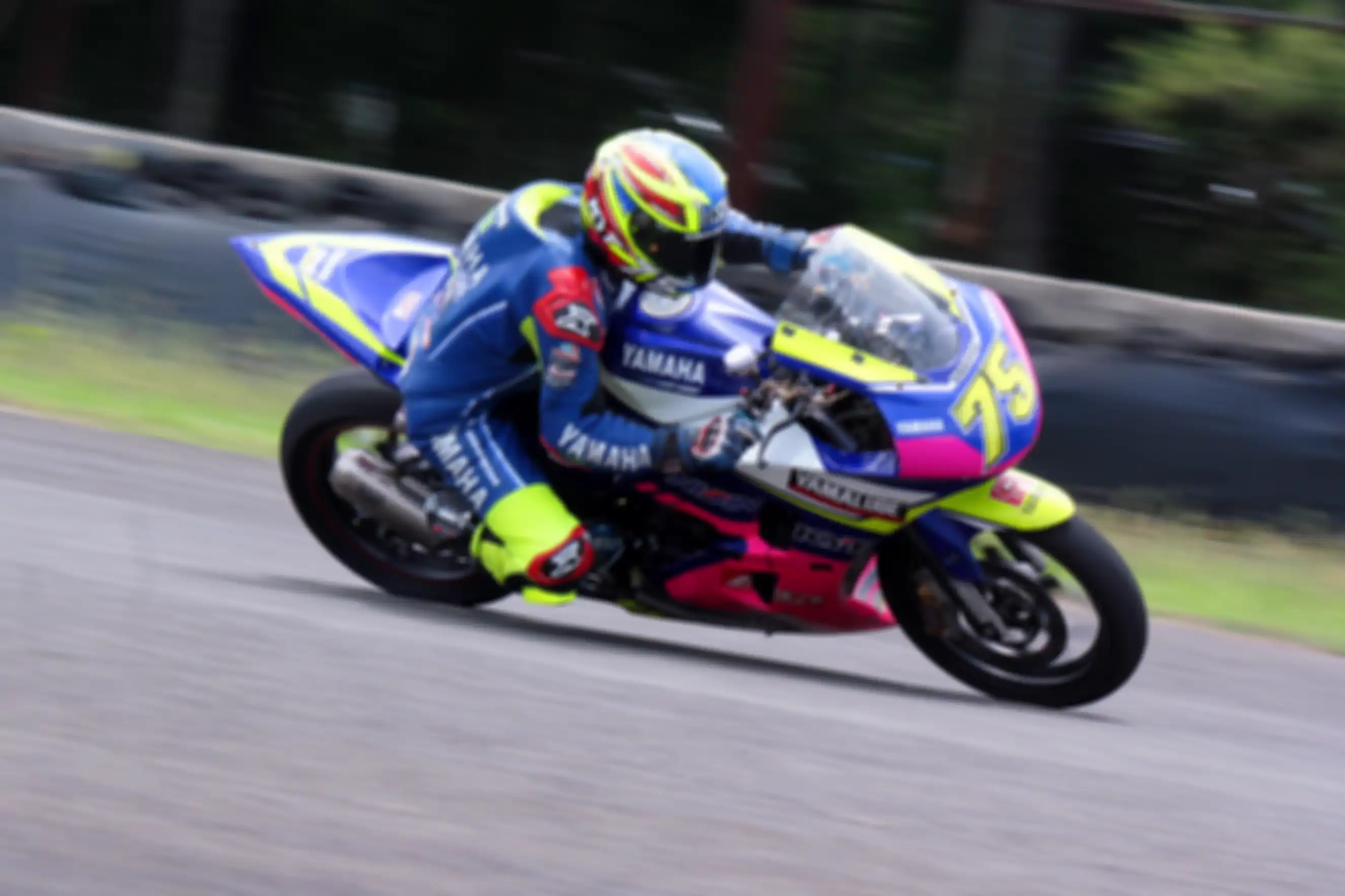 Ardians Racing Suit dan Ardians MX Suit berkembang pesat dalam beberapa tahun terakhir. 