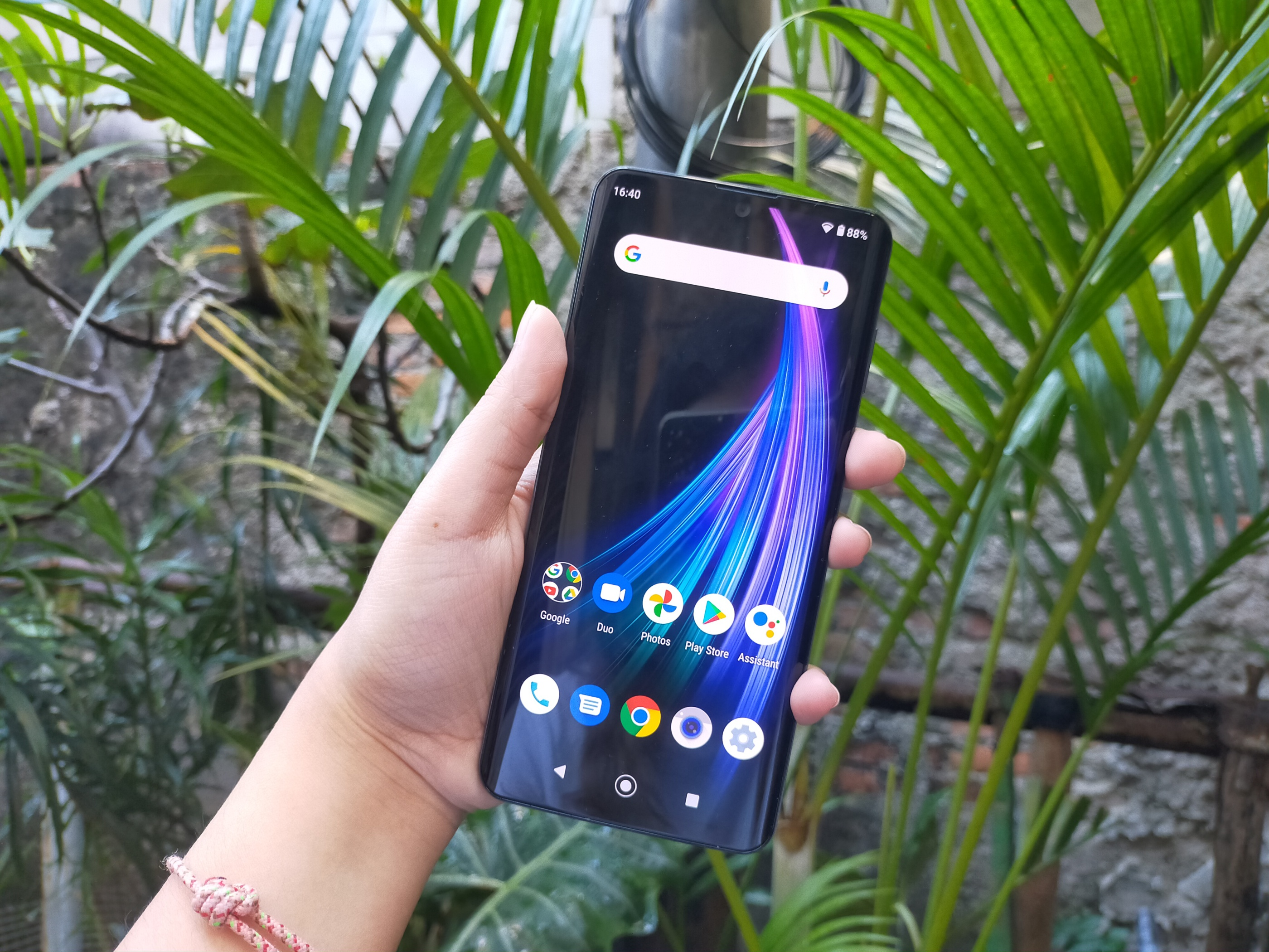 Layar Sharp Aquos Zero2