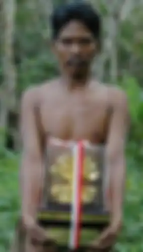 Tumenggung Tarib atau H Jaelani, Orang Rimba yang menguburkan uangnya Rp 1,5 miliar di dalam tanah hutan gegara alasan ini. 