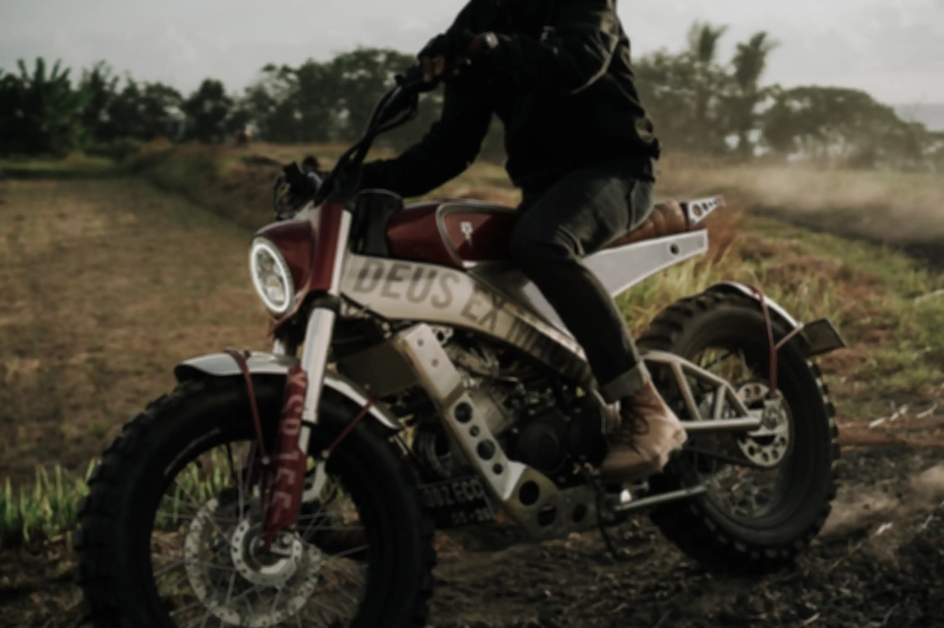 Modifikasi Yamaha XSR 155 garapan Deus Temple Bali.