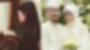 Yulia Rachman dan Zico  
