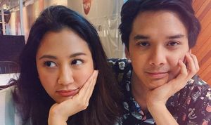 Baskara Mahendra Tak Sendiri di Lombok! Warganet Heboh Tebak Sosok Wanita Ini, Repostan Galau Sherina Munaf Ikut Disorot