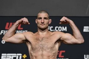 UFC 312 - Bawa Misi Kudeta Dricus du Plessis, Sean Strickland Siap Perang Lima Ronde