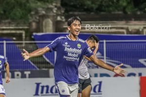 Wonderkid Persib Kantongi Garnacho, Malik Risaldi Bikin Pemain MU Dihukum Wasit saat Lawan ASEAN All Stars 