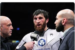 Pengamat UFC: Magomed Ankalaev Harus Berpikir Ulang usai Dibikin KO Alex Pereira