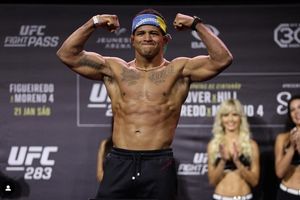 Rekap Hasil UFC Winnipeg - Gilbert Burns Babak Belur, Kebanggan Tuan Rumah Mengecap Manisnya Kemenangan