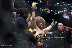 UFC 311 - Drama Duel Sepupu Khabib Lawan Raja Kelas Bantam, Pihak Keamanan Diklaim Sampai Lakukan Hal Ini