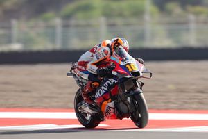 Marc Marquez dan Francesco Bagnaia Akan Kuasai MotoGP 2025, tapi Honda Bikin Adik Valentino Rossi Tampak Menyedihkan