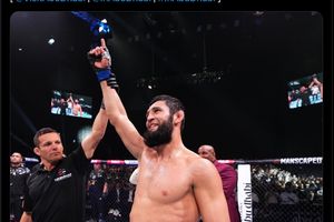 Drama Duel Khamzat Chimaev Makin Panas, Sindiran Raja UFC hingga Musuh Lama Ajukan Diri