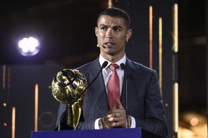 Momen Vinicius Sabet Dubai d'Or Dimanfaatkan Cristiano Ronaldo untuk Sebut Ballon d'Or Penghargaan Tak Jujur