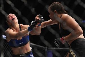 SEJARAH HARI INI - Amanda Nunes Pensiunkan Ratu Pertama UFC