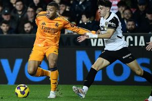 Hasil Liga Spanyol - Vinicius Jr Kena Kartu Merah, Real Madrid Sukses Comeback Lawan Valencia