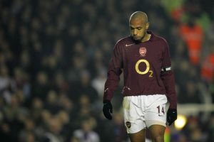 SEJARAH HARI INI - Musim Penuh Pemecahan Rekor, Thierry Henry Jadi Raja Gol Arsenal di Liga Inggris