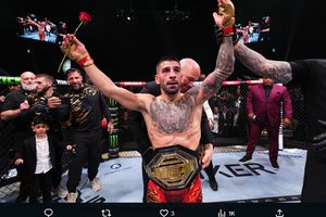 Tuding Islam Makhachev Kabur dari Pertarungan, Ilia Topuria Sesumbar Rampas Sabuk Kelas Ringan di UFC 317