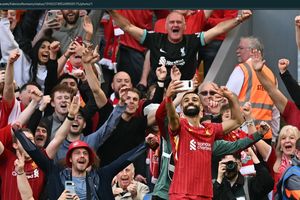 Selfie Bersejarah Mohamed Salah, Momen Ikonis Liverpool Kunci Gelar Liga Inggris di Anfield