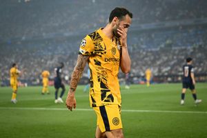 Dasar Punya DNA Ular, Ini Sederet Kasus Pengkhianatan Hakan Calhanoglu sebelum di Inter Milan