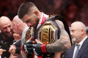 Pelatih Islam Makhachev Beberkan Jagoan UFC yang Bisa Repotkan Ilia Topuria