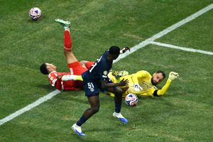 Piala Dunia Klub 2025 - Didoakan Dapat Karma setelah Musiala Patah Kaki, Donnarumma Tulis Pesan 9 Kata untuk Korban