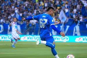 Ada Saddil Ramdani, Bojan Hodak Sedih Dua Anak Asuhnya di Persib Alami Cedera