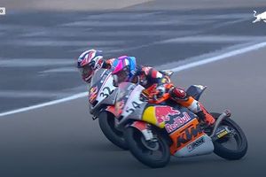 Hasil Red Bull Rookies Cup 2025 - Dua Pembalap Indonesia Duel Sengit di Sachsenring, Kiandra Ramadhipa Amankan Podium di Race 1