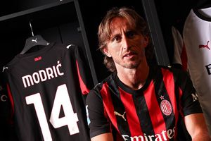 Luka Modric Sudah 40 Tahun, AC Milan Banyak Gagalnya Rekrut Pemain Tua tetapi 2 Terakhir Sukses