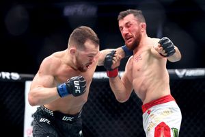 Tak Hanya Lumat Si Peremuk Klan Nurmagomedov, Petr Yan Pecahkan Rekor UFC