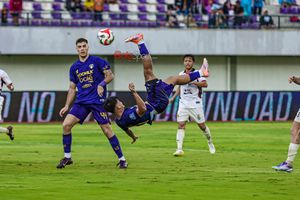 Sering Dicadangkan di SEA Games 2025, Hokky Caraka Tuai Pujian usai Cetak Gol Salto bersama Persita